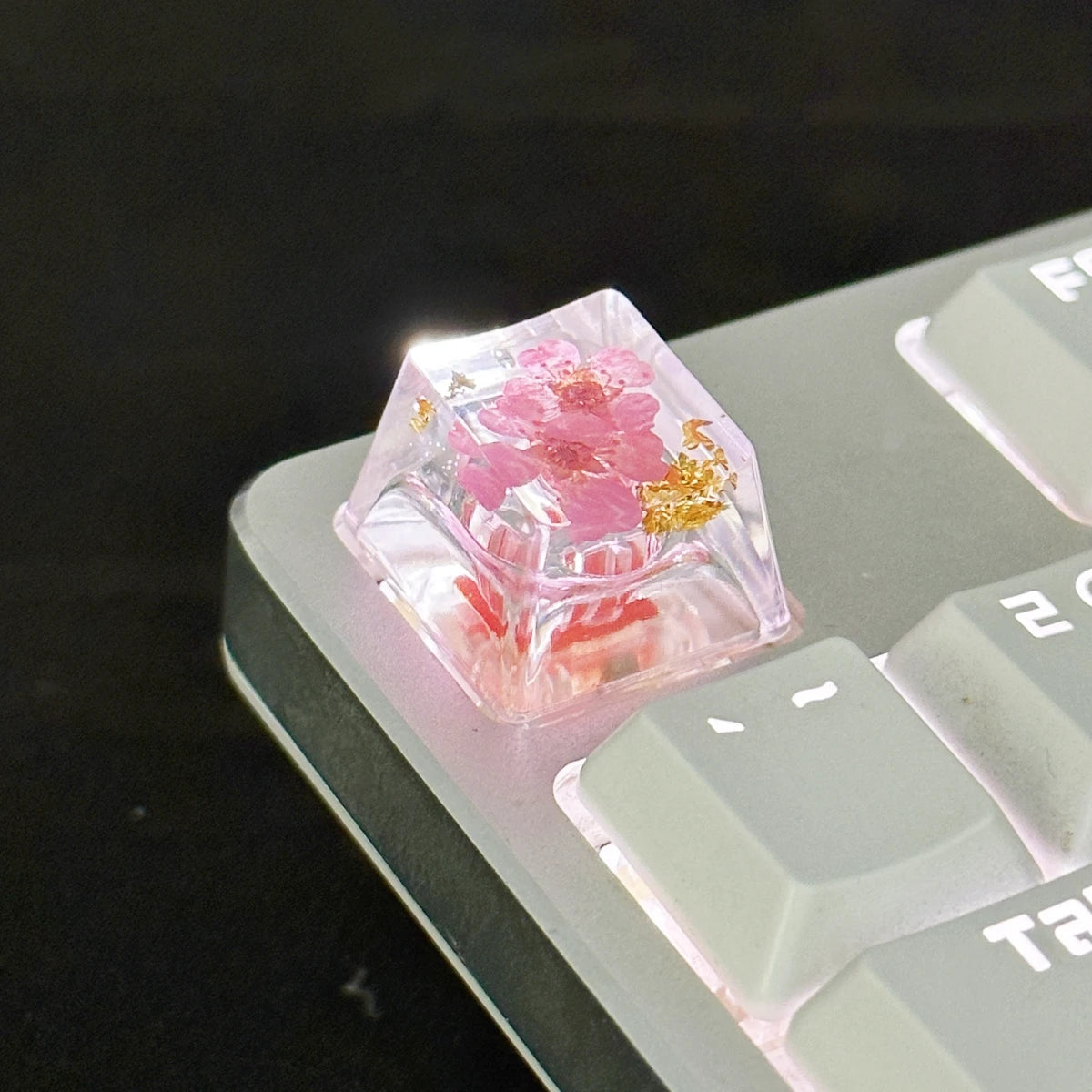 Resin Flower Artisan Accent Keycap (OEM Profile) 1 Piece