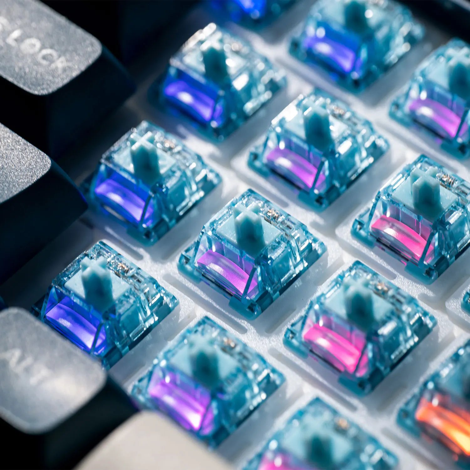 Akko V5 Pro Creamy Blue 5 Pin 45gf Thocky Tactile Switch Factory Lubed Switch